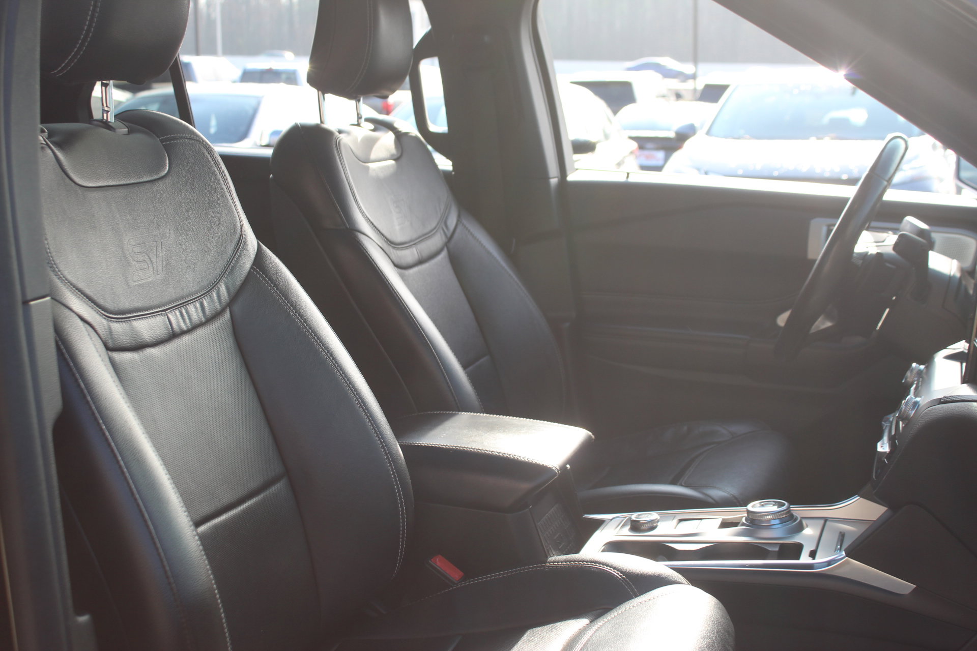 Used 2020 Ford Explorer ST w/ ST Street Pack image 40