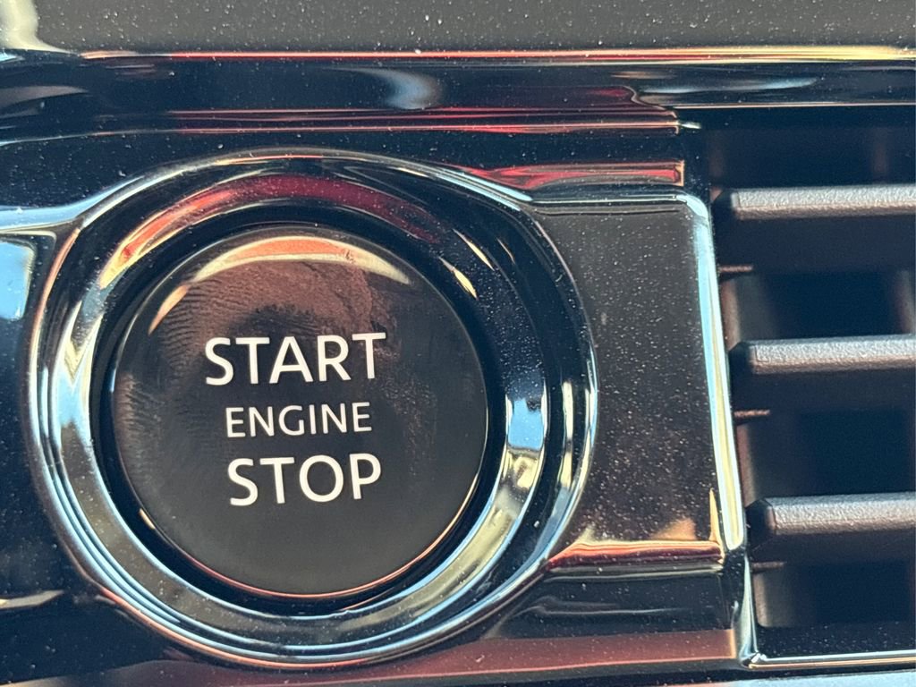 New 2025 Nissan Pathfinder SV image 29