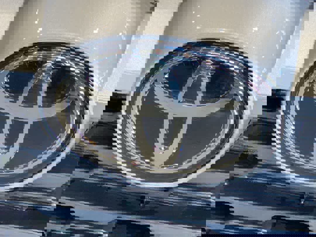 Used 2025 Toyota RAV4 LE AWD/4WD image 10