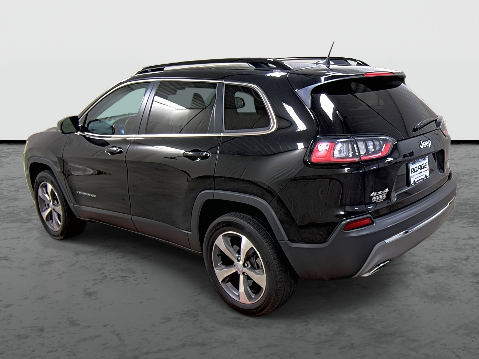 Used 2022 Jeep Cherokee Limited image 2
