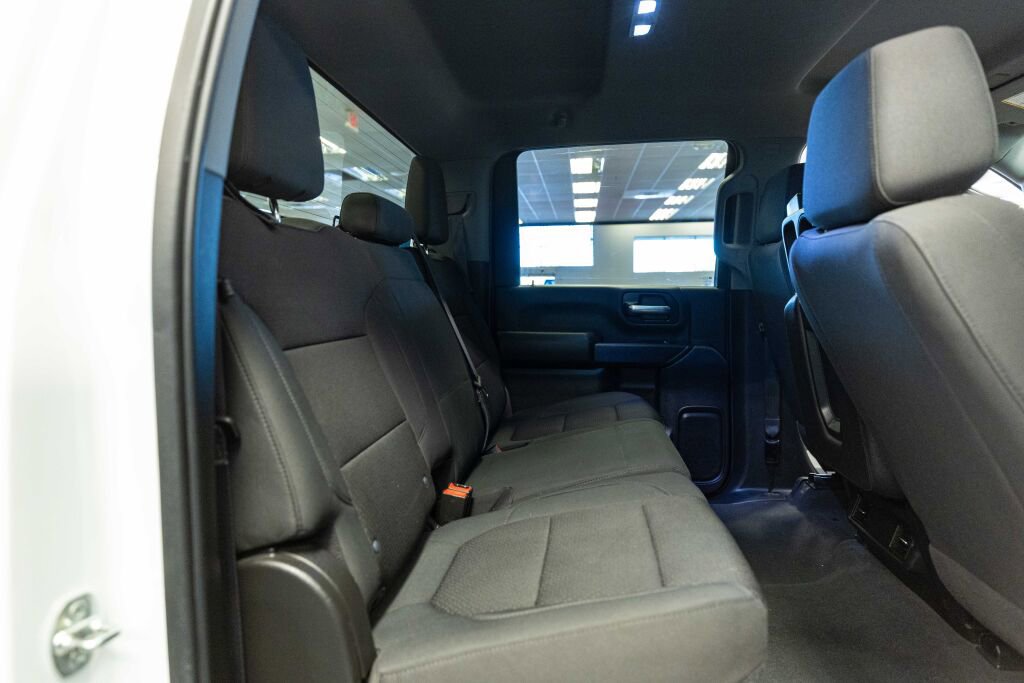 Used 2021 Chevrolet Silverado 2500 Custom w/ Custom Convenience Package image 15