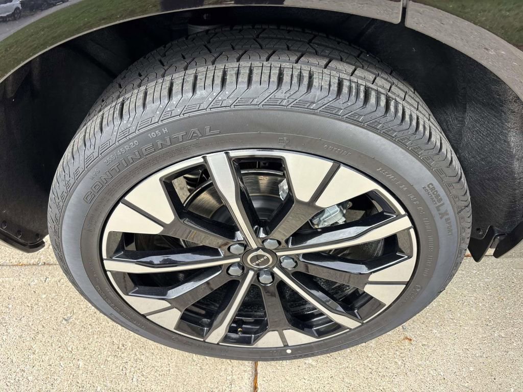 New 2026 Volvo XC60 B5 Plus w/ Protection Package Premier image 10