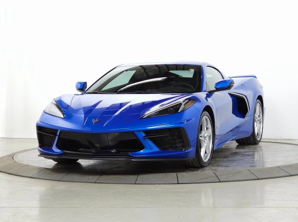 Used 2024 Chevrolet Corvette Stingray Coupe w/ Z51 Performance Package image 3