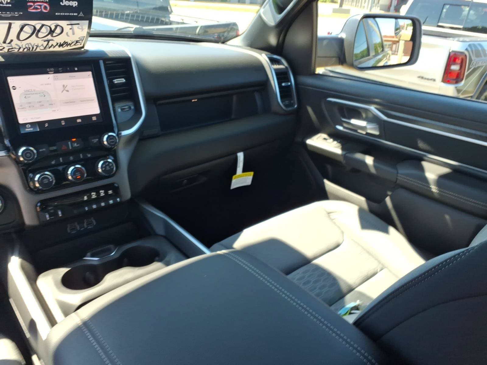 New 2026 RAM 1500 Big Horn AWD/4WD image 11