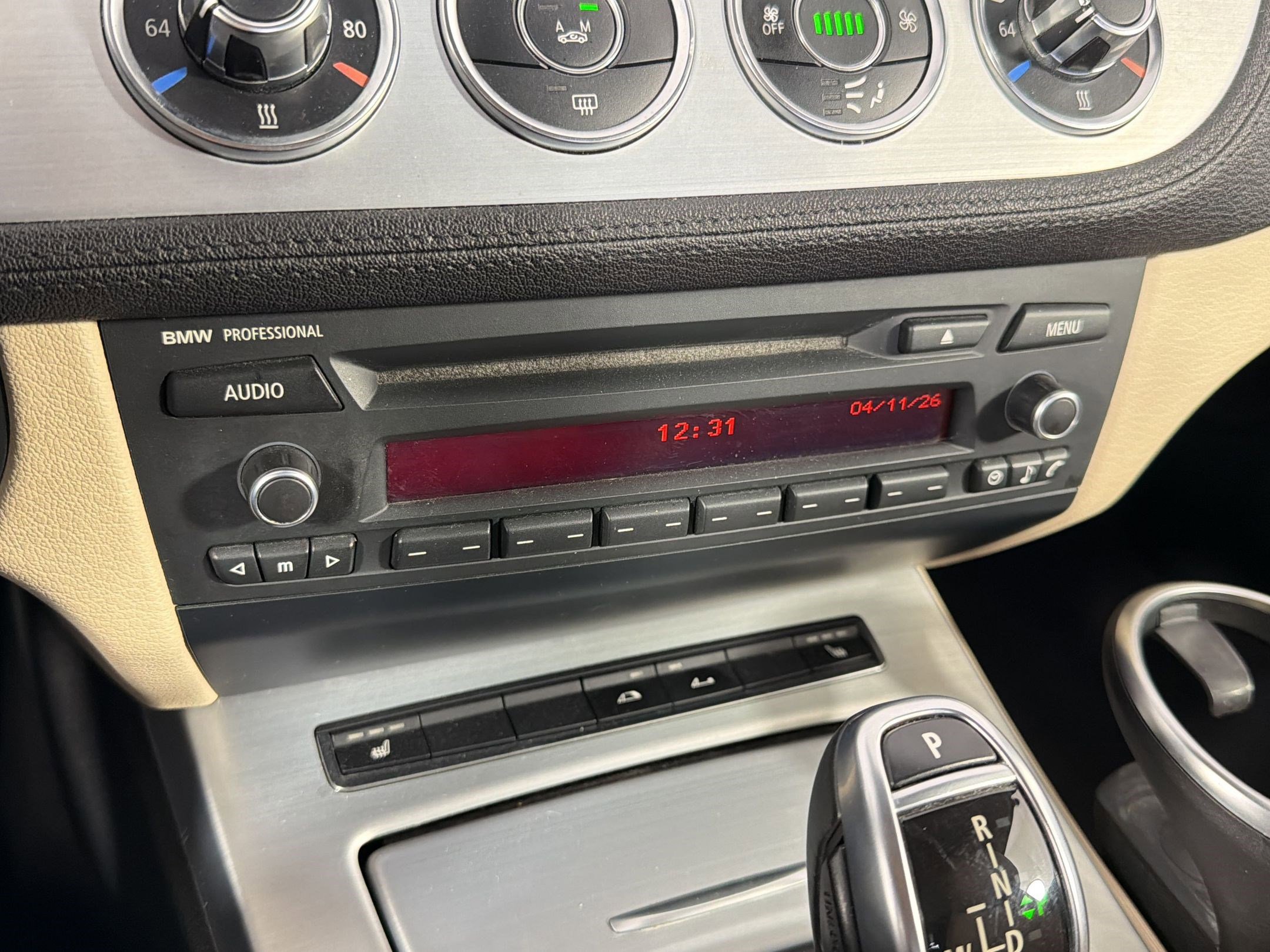 Used 2014 BMW Z4 sDrive28i image 16