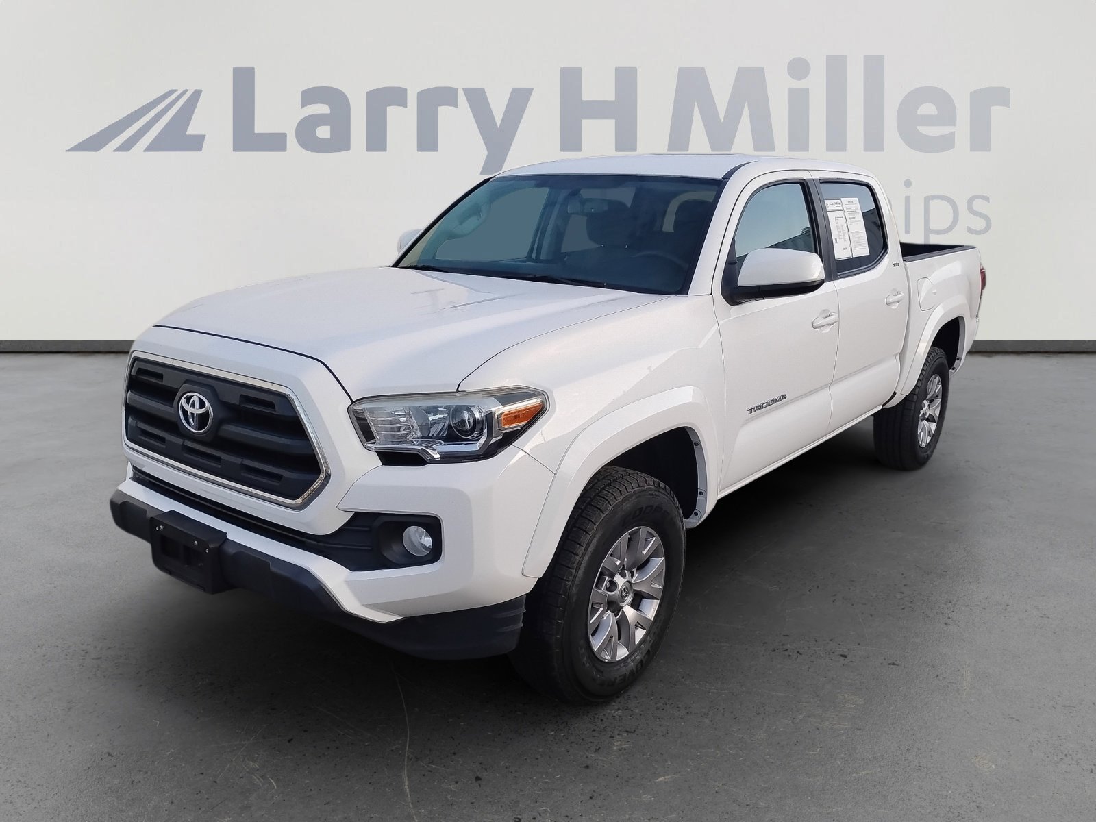 Used 2017 Toyota Tacoma SR5