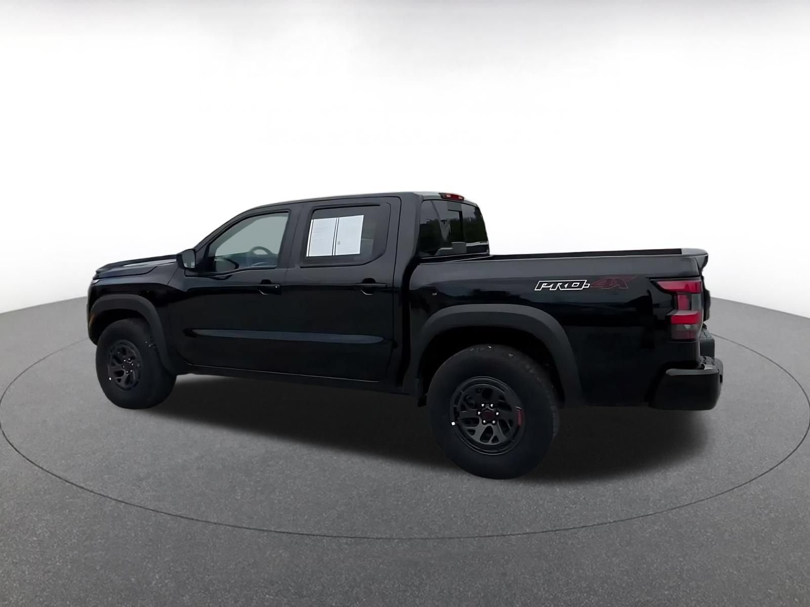 Used 2026 Nissan Frontier PRO-4X AWD/4WD image 9