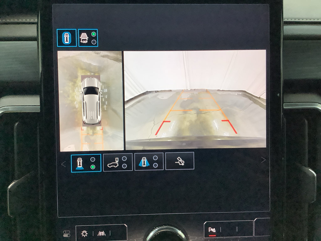 Used 2025 GMC Acadia Elevation FWD image 19
