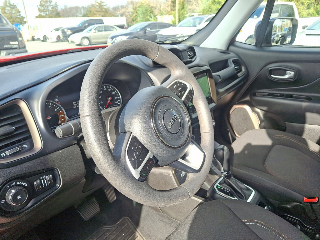 Certified 2023 Jeep Renegade Latitude image 25