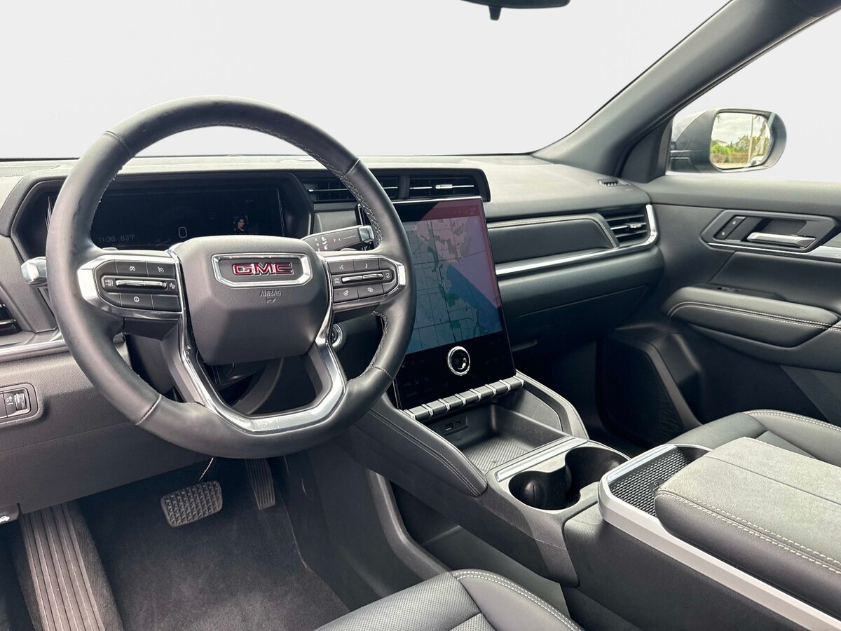 Used 2025 GMC Terrain Elevation w/ Elevation Premium Package AWD/4WD image 15