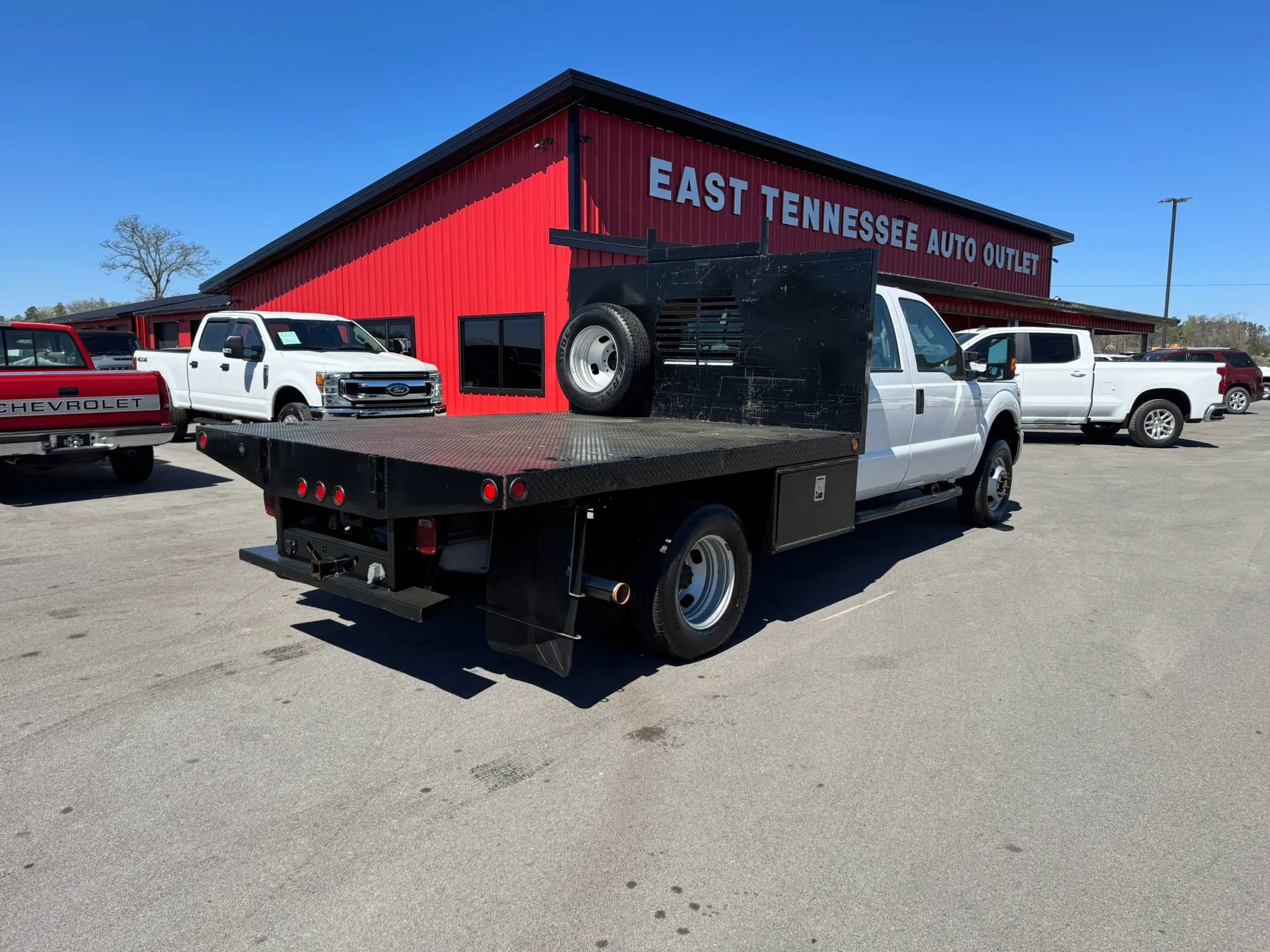 Used 2015 Ford F350 XL w/ Power Equipment Group AWD/4WD image 4