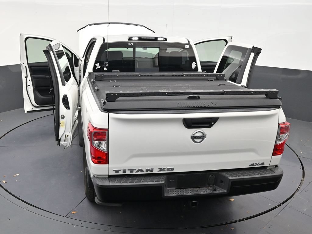 Used 2017 Nissan Titan S AWD/4WD image 32