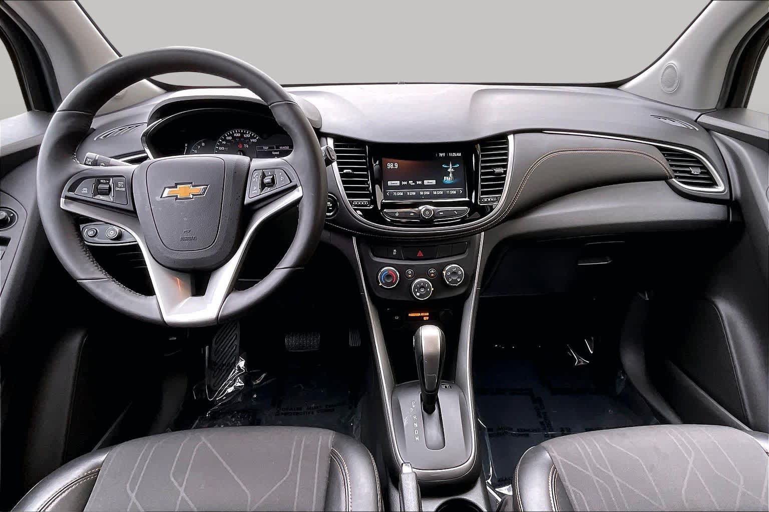 Used 2017 Chevrolet Trax LT w/ LT Convenience Package FWD image 14