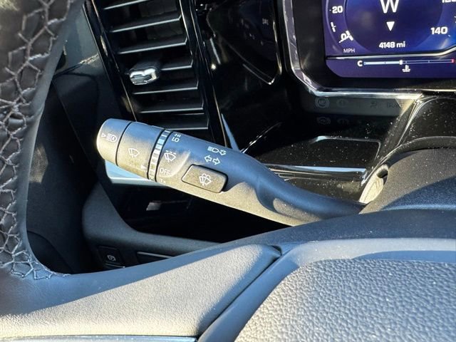 Used 2025 Chevrolet Silverado 3500 LT w/ Convenience Package image 27