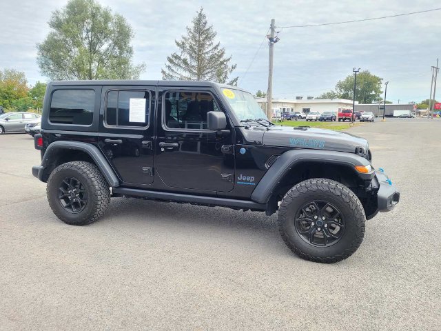 Used 2024 Jeep Wrangler Unlimited AWD/4WD image 5