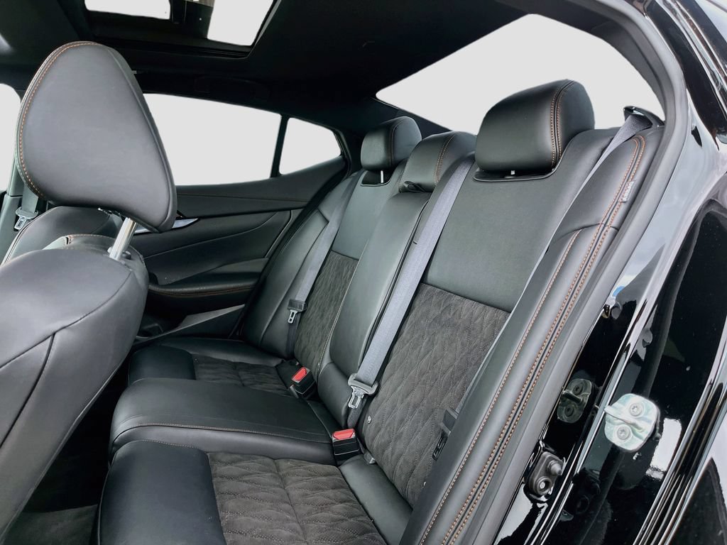Used 2023 Nissan Maxima SR w/ Sport Mat Group FWD image 26