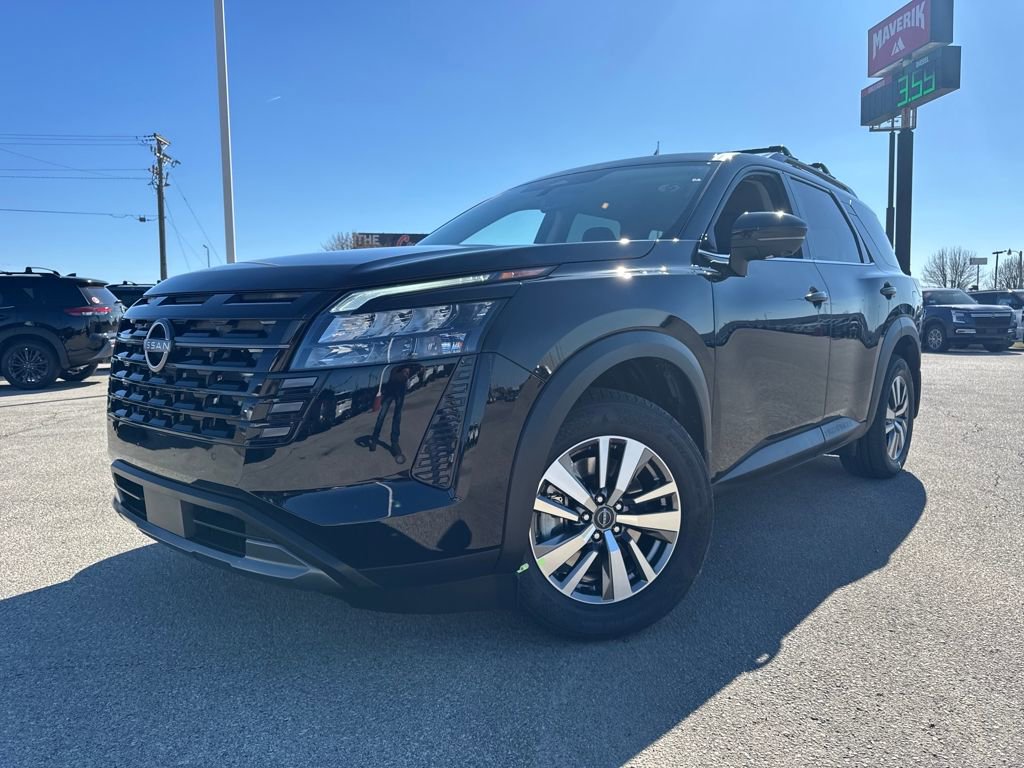 New 2026 Nissan Pathfinder SL image 1