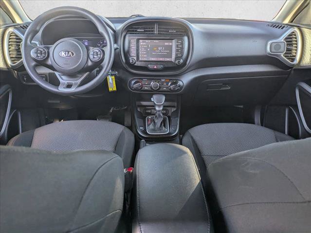 Used 2020 Kia Soul LX image 16