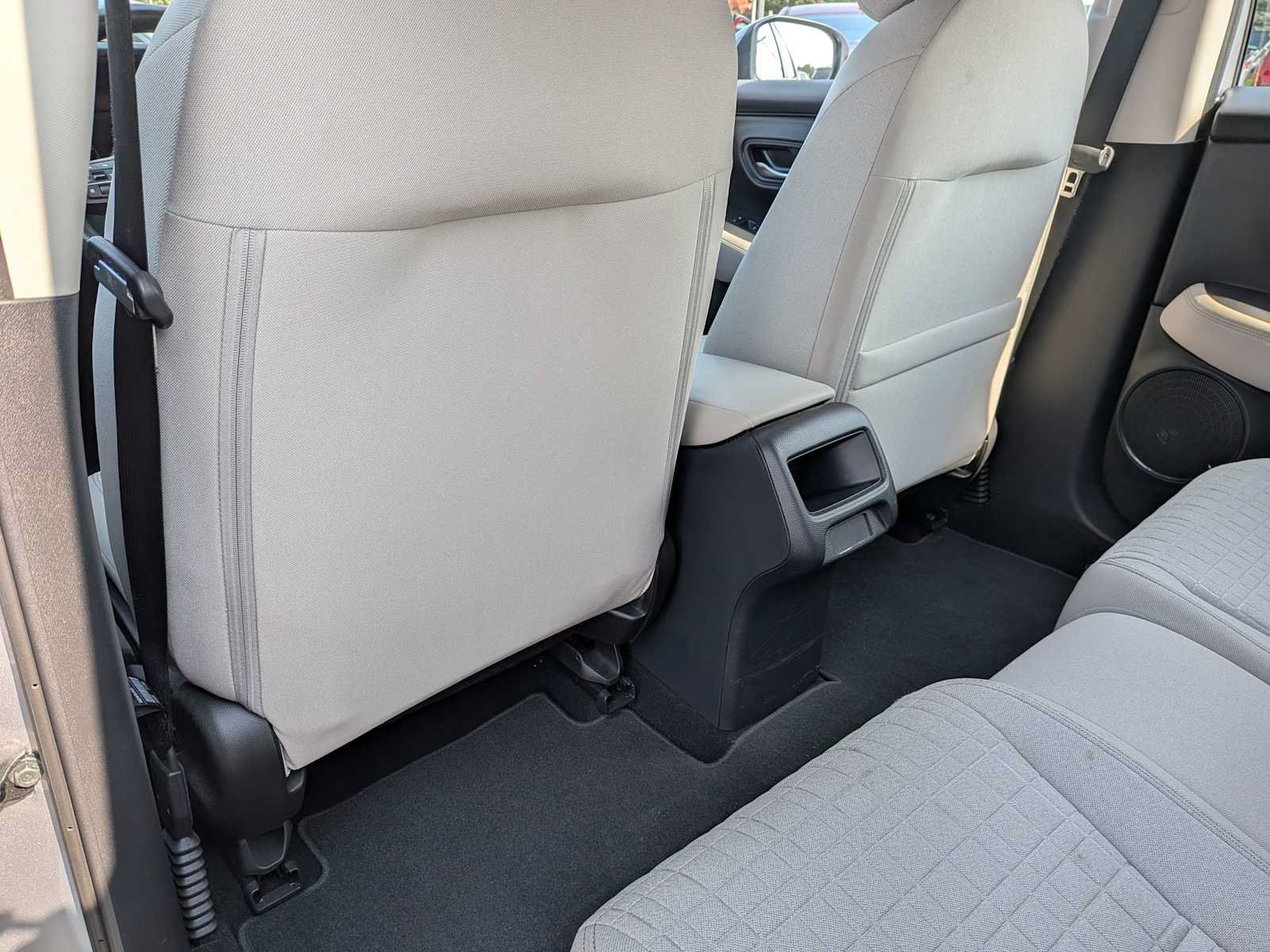 Certified 2024 Honda HR-V LX image 16