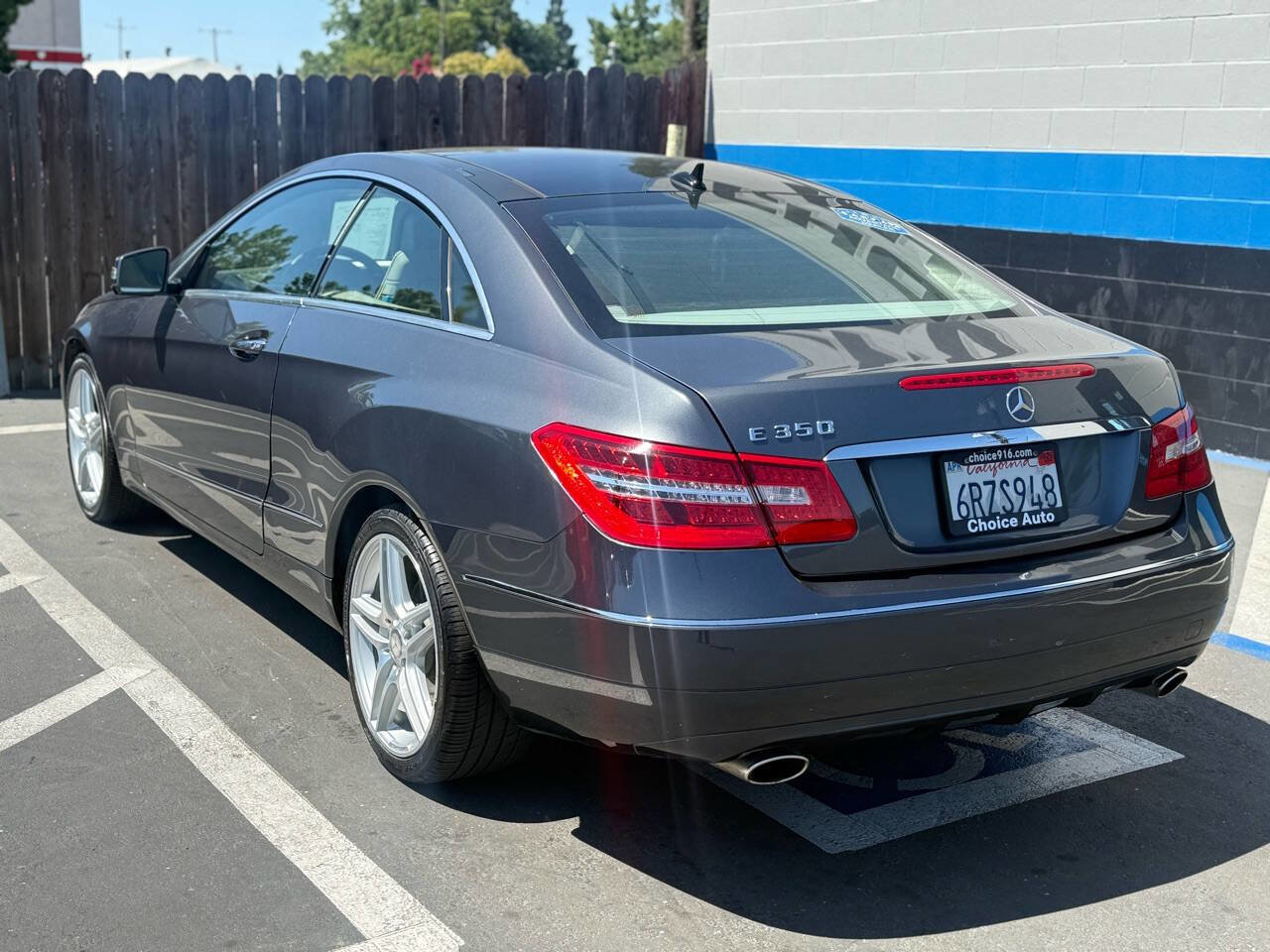 Used 2011 Mercedes-Benz E 350 Coupe image 4
