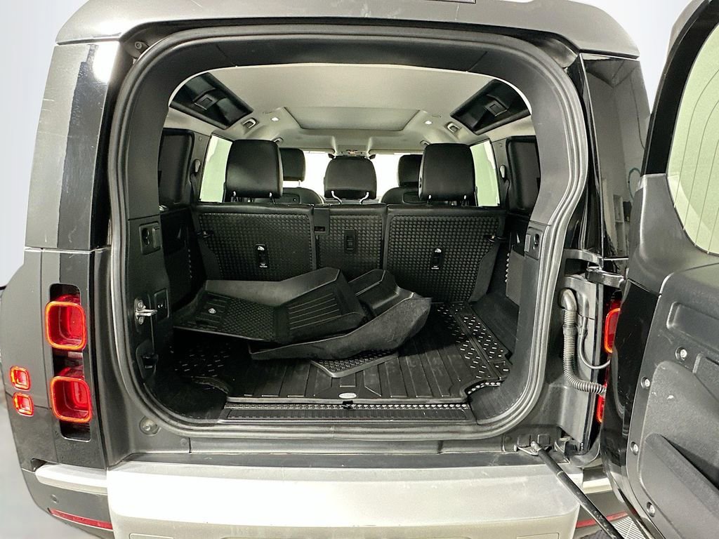 Used 2020 Land Rover Defender 110 S image 27
