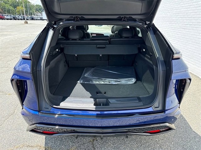 New 2026 Cadillac Lyriq V image 4