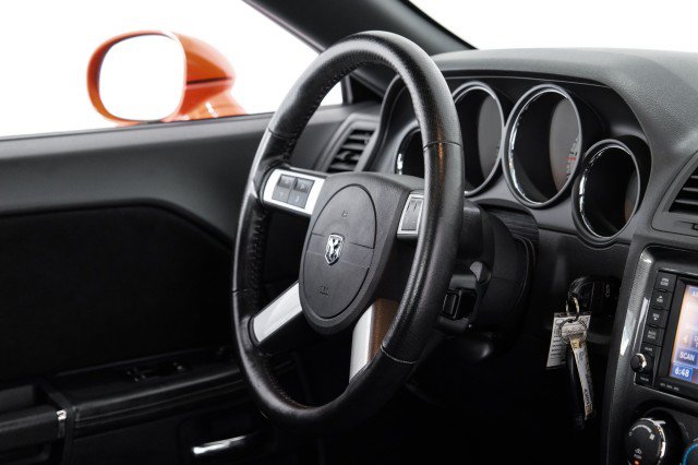 Used 2009 Dodge Challenger SRT8 w/ SRT Option Group II RWD image 11