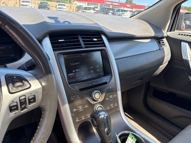 Used 2013 Ford Edge SEL FWD image 2