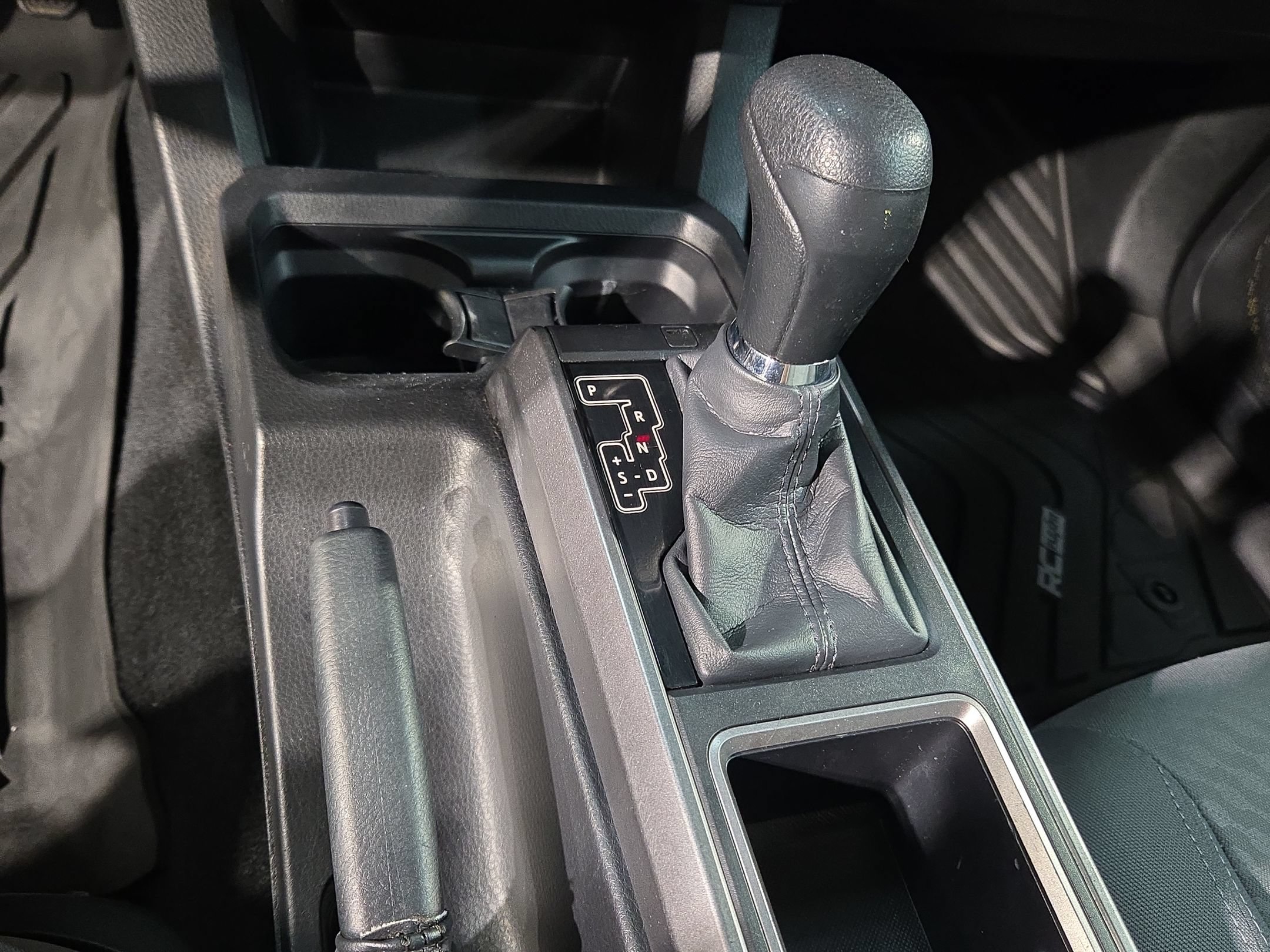 Used 2023 Toyota Tacoma SR5 RWD image 32