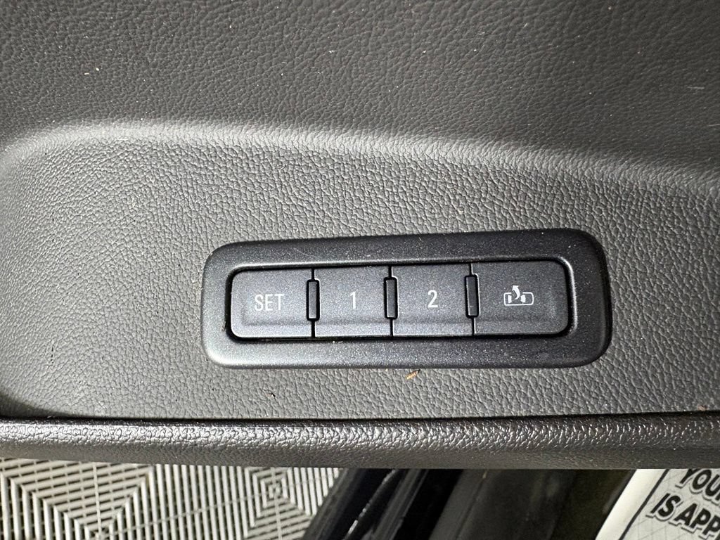 Used 2017 Chevrolet Tahoe LT AWD/4WD image 19