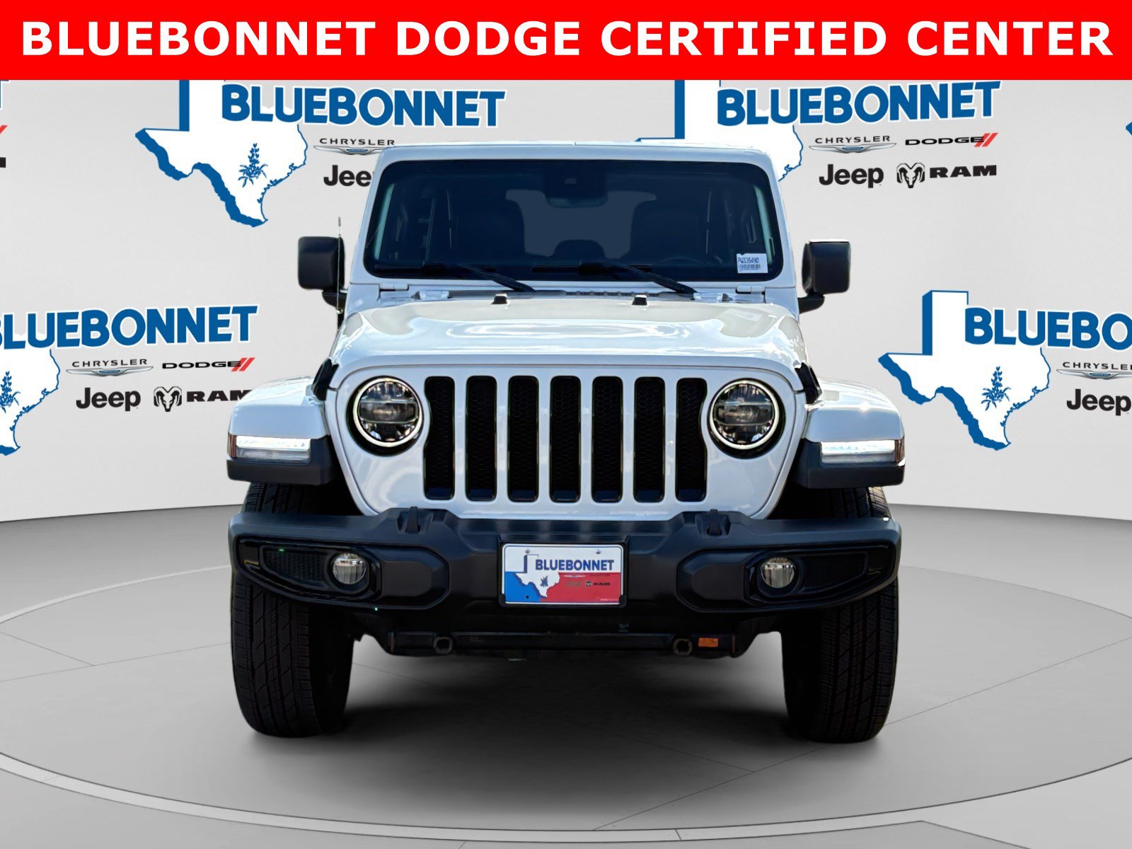 Used 2020 Jeep Wrangler Unlimited Sahara AWD/4WD image 2
