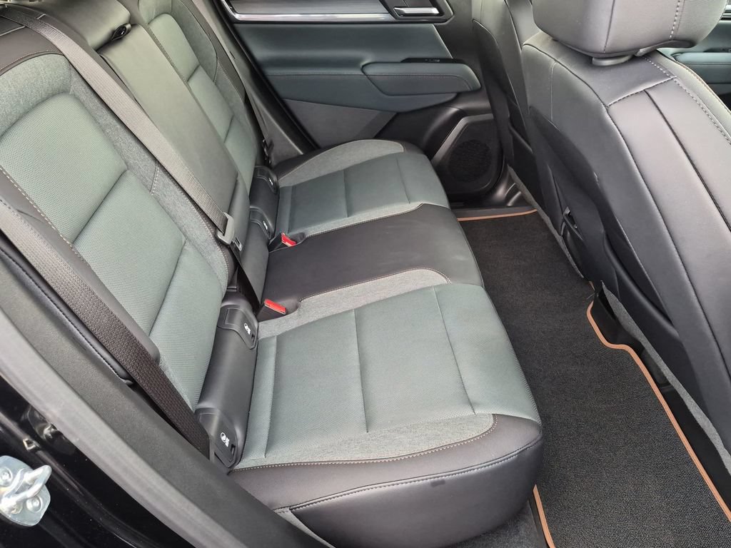 Used 2026 GMC Terrain AT4 w/ Technology Package II AWD/4WD image 33