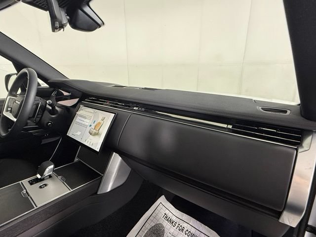 Used 2025 Land Rover Range Rover SE AWD/4WD image 28