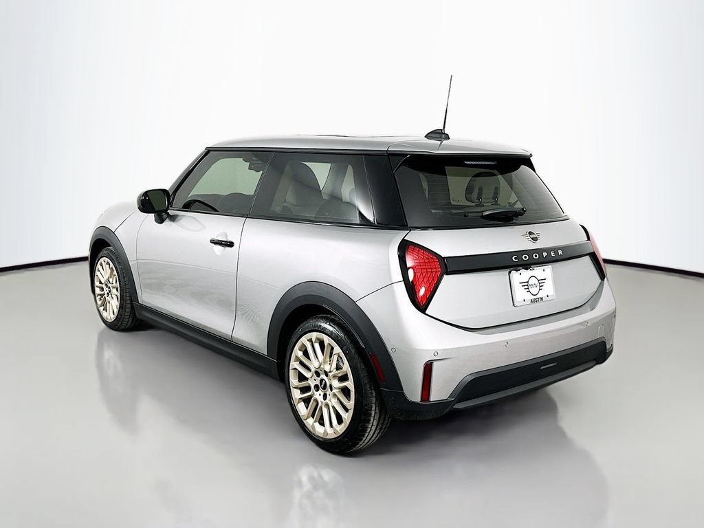 Certified 2025 MINI Cooper 2-Door Hardtop FWD image 7