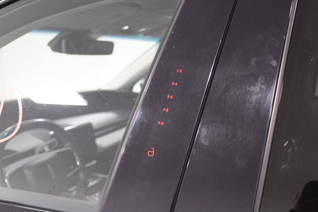 Used 2024 Lincoln Nautilus Reserve image 14