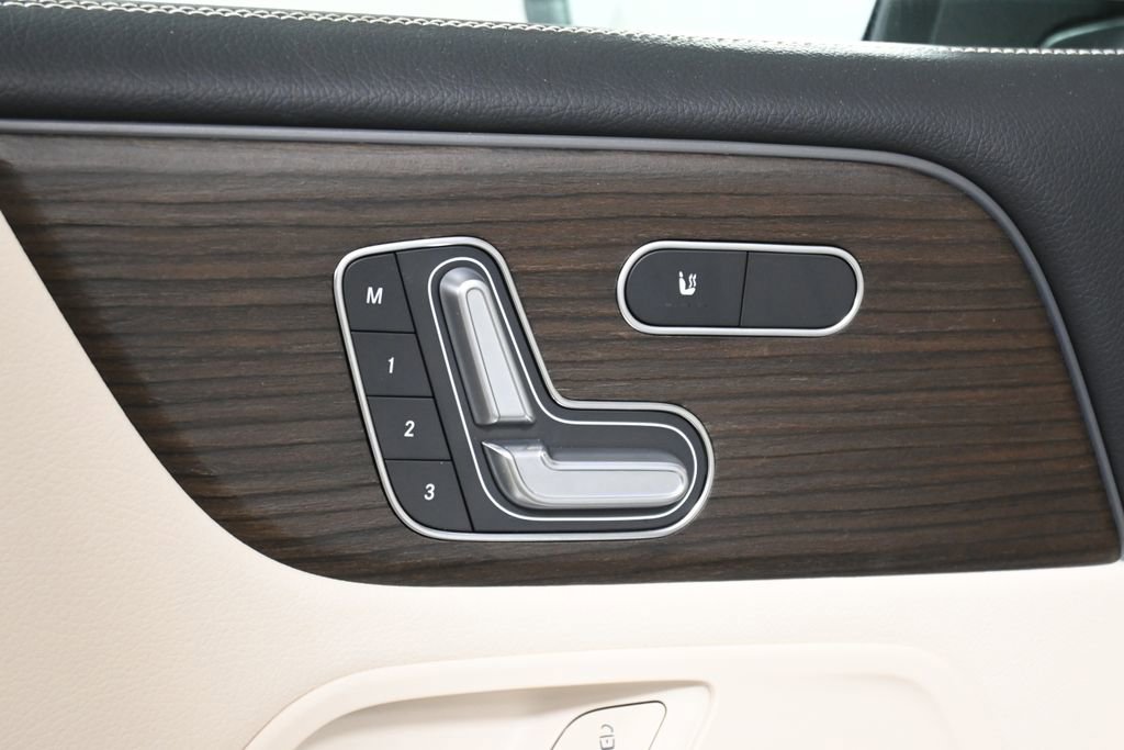 Certified 2026 Mercedes-Benz GLB 250 4MATIC image 30