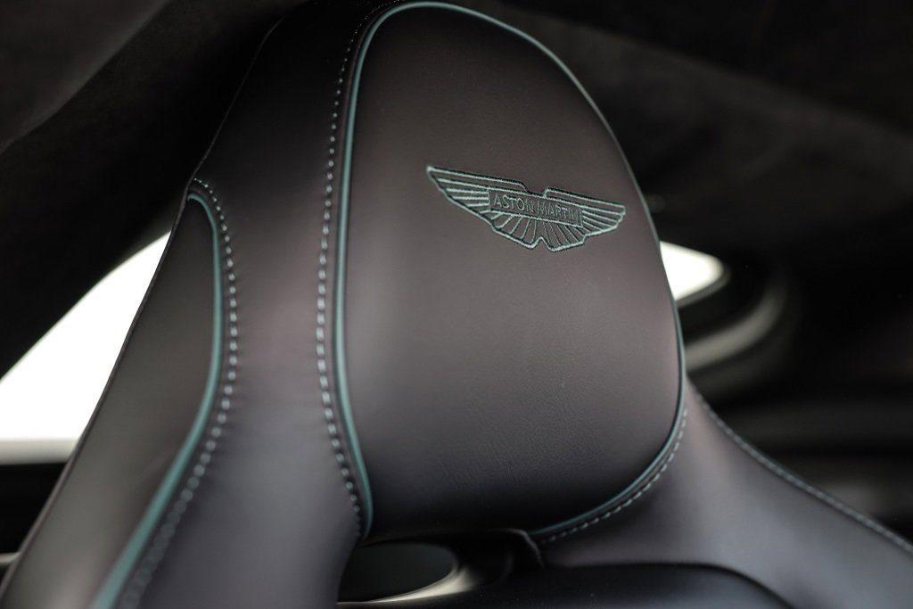 New 2025 Aston Martin V8 Vantage Coupe image 15