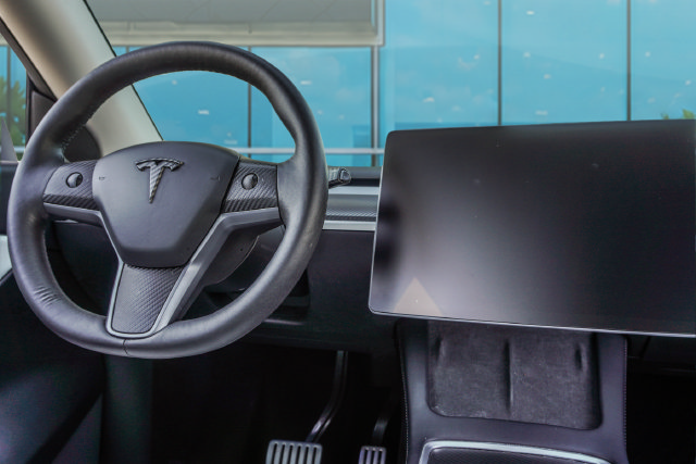 Used 2022 Tesla Model Y Performance AWD/4WD image 14