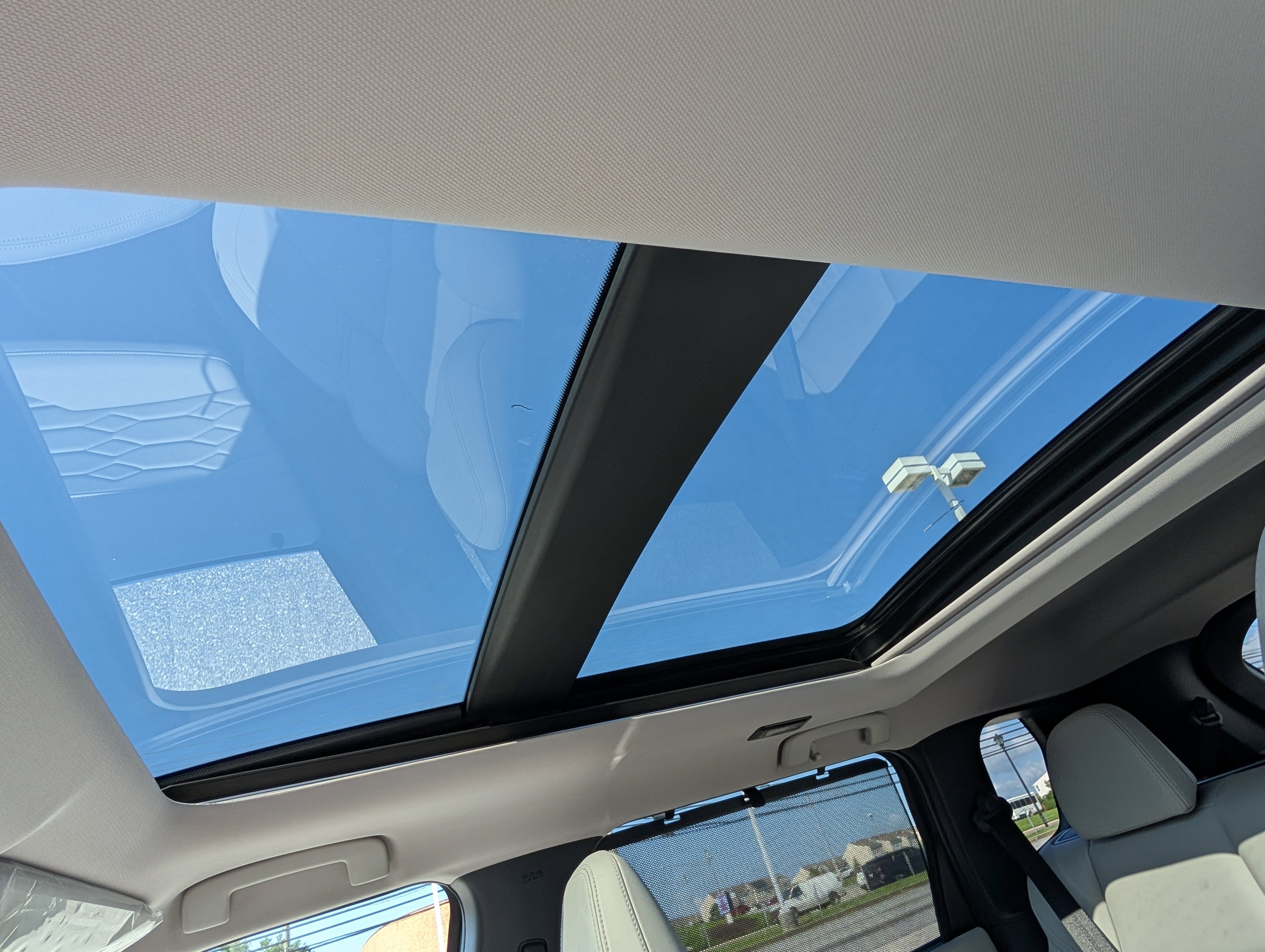 New 2025 Mitsubishi Outlander SEL image 21