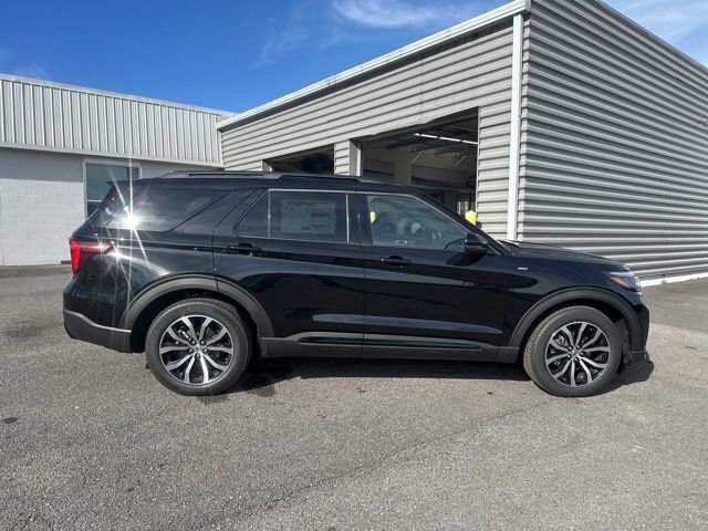 New 2026 Ford Explorer ST-Line RWD image 2