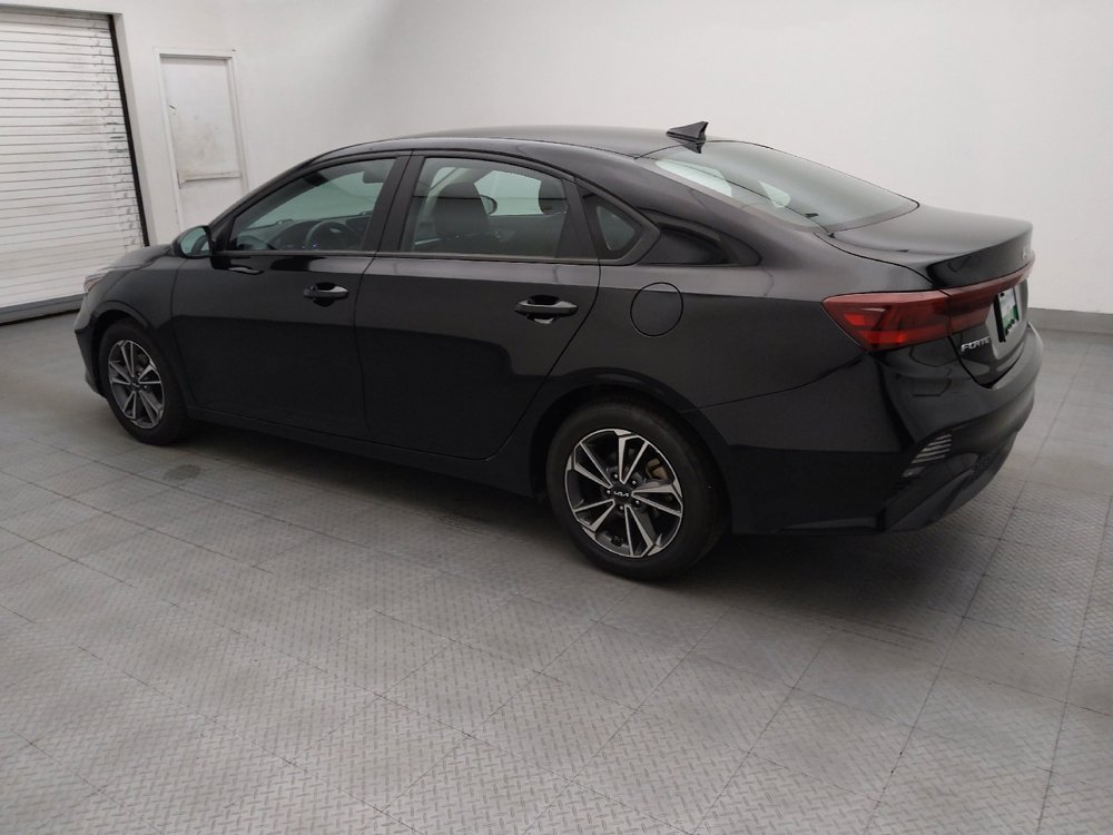 Used 2023 Kia Forte LXS FWD image 3