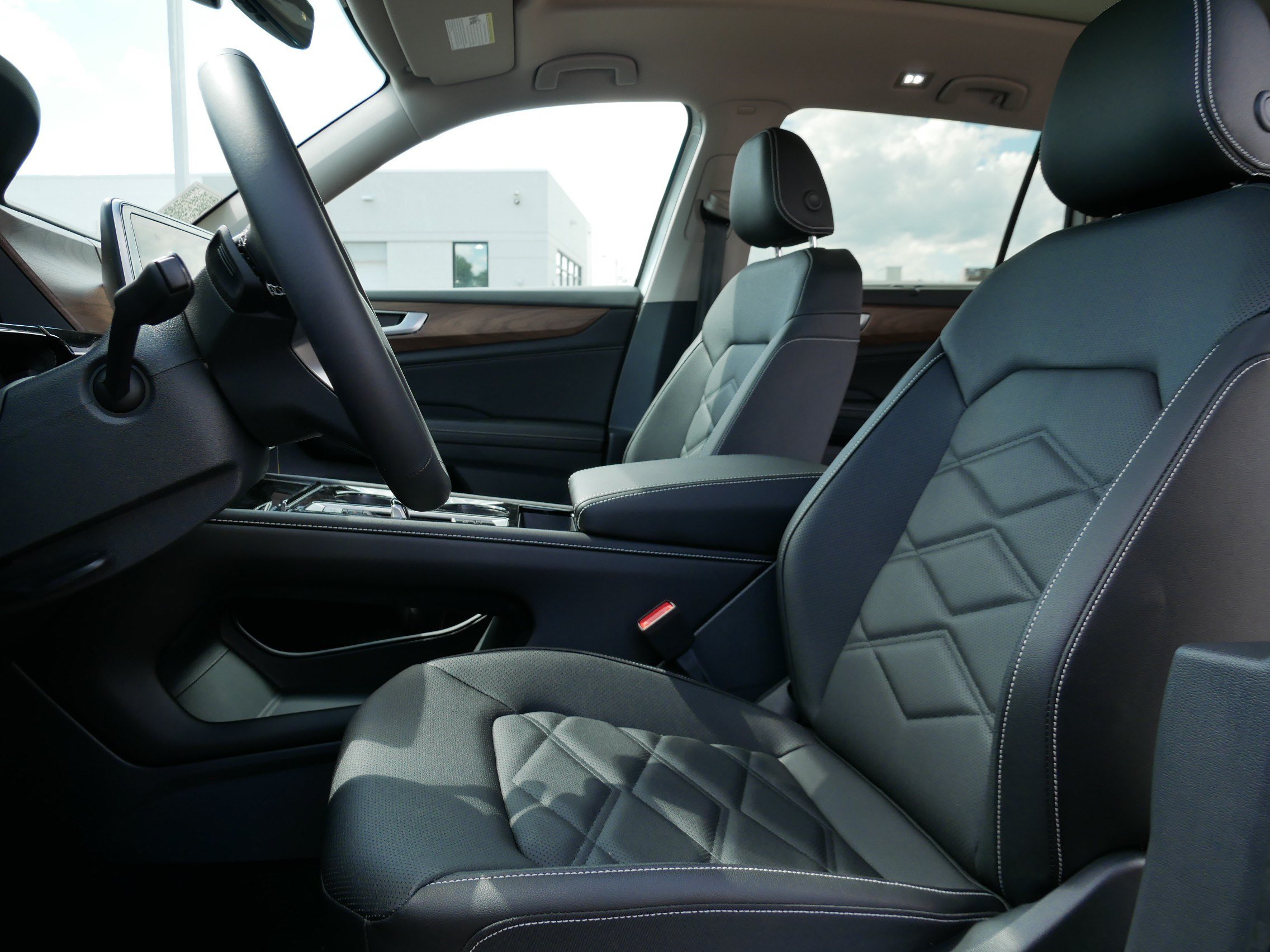 New 2026 Volkswagen Atlas SE AWD/4WD image 4