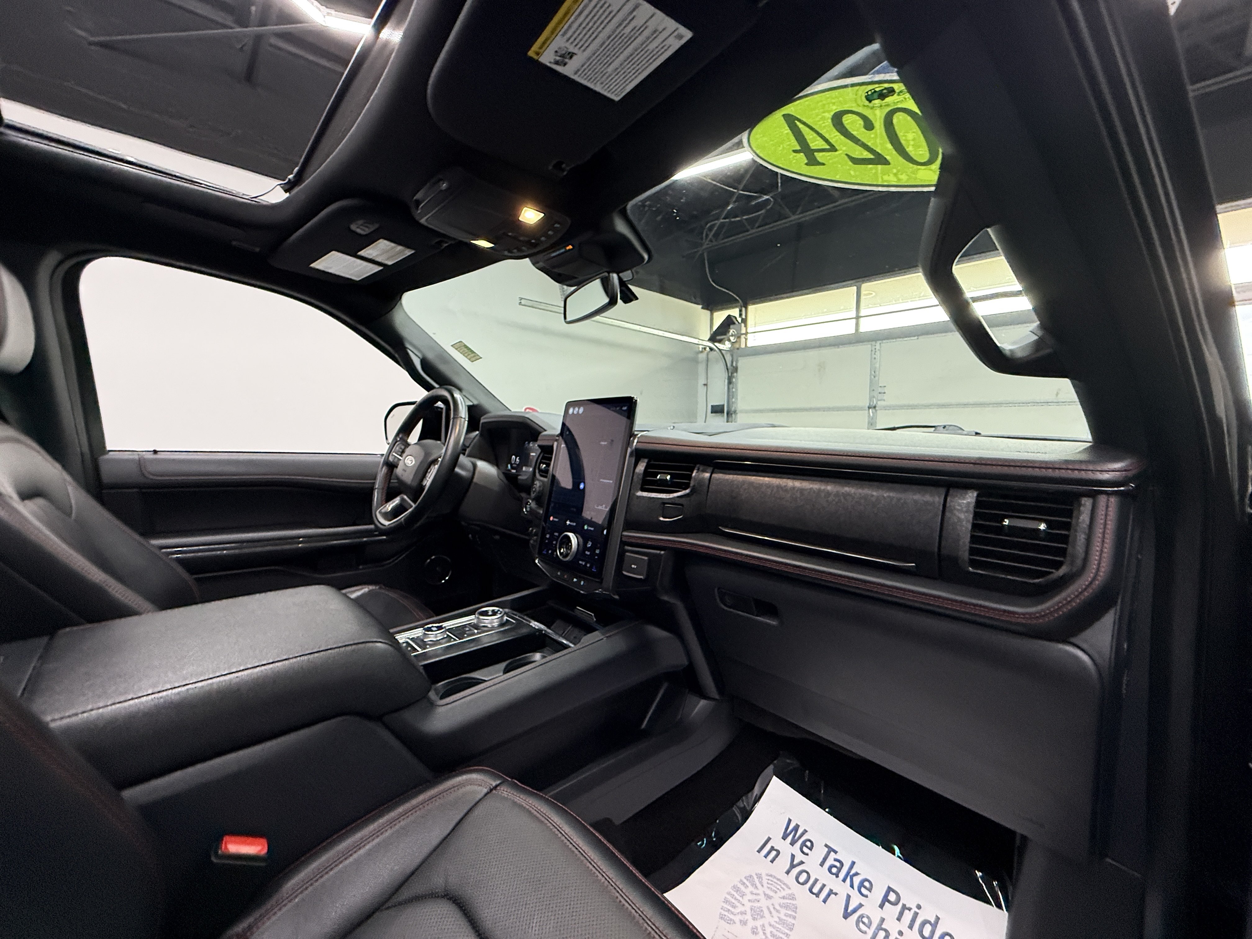 Used 2024 Ford Expedition Max Limited AWD/4WD image 23