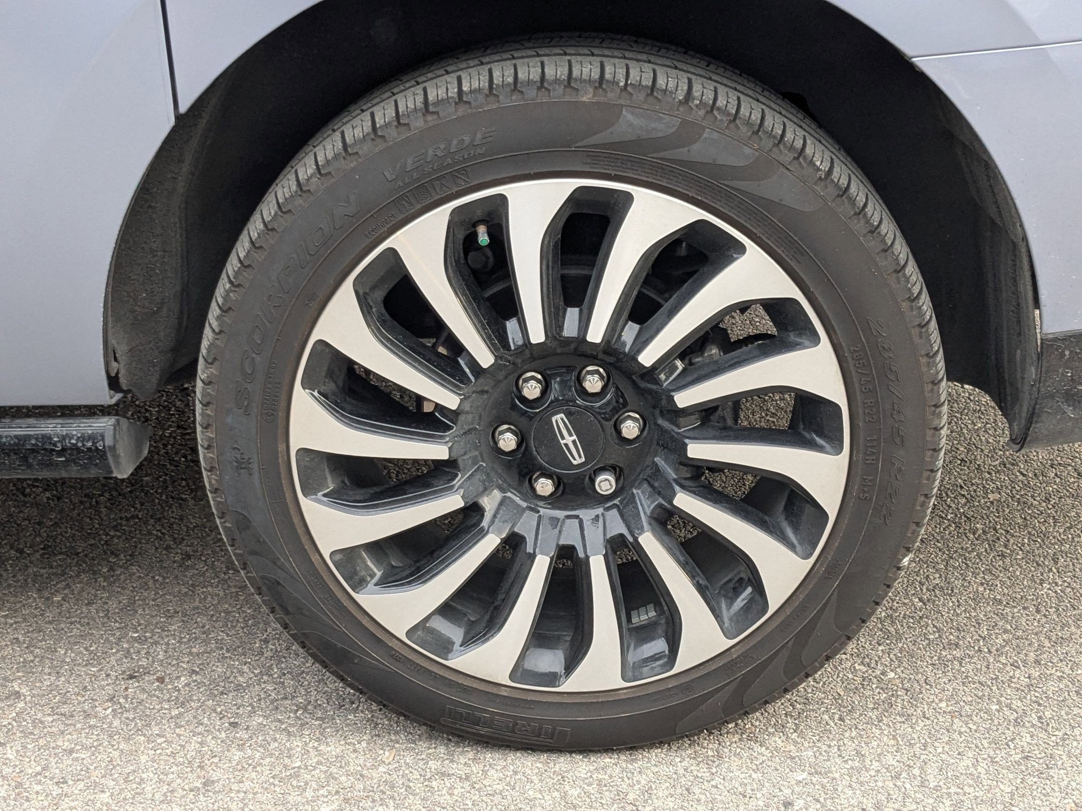 Used 2024 Lincoln Navigator L Black Label AWD/4WD image 25