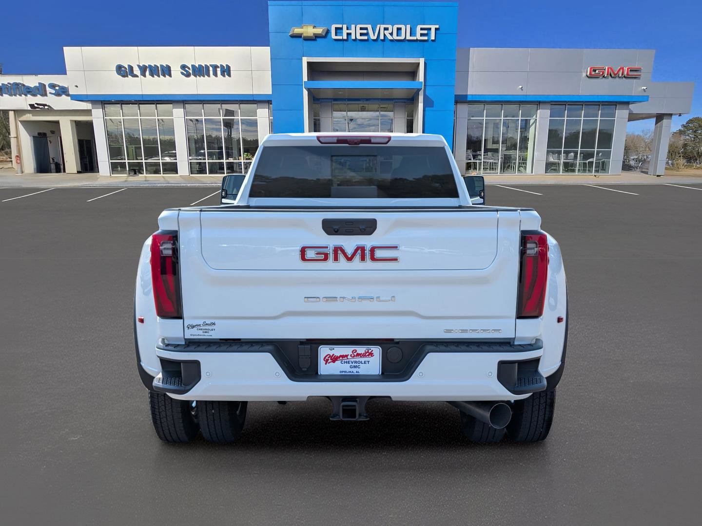 New 2026 GMC Sierra 3500 Denali w/ Technology Package image 9