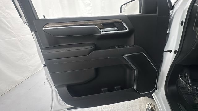 Used 2022 Chevrolet Silverado 1500 LT image 17