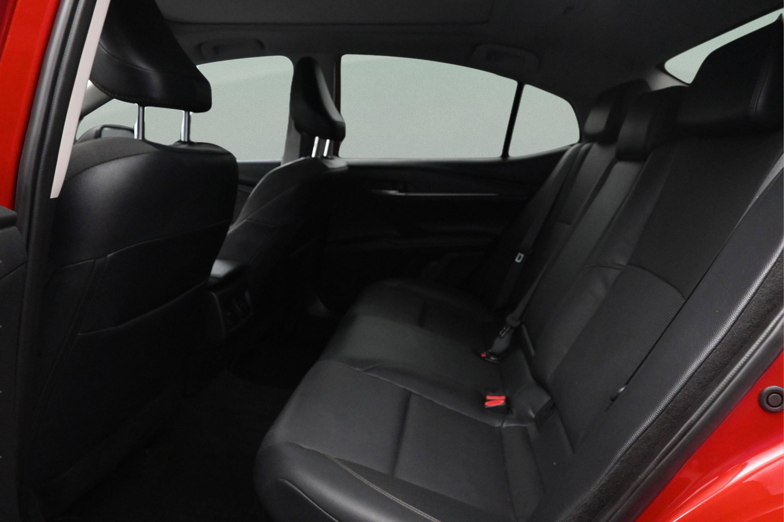 Used 2025 Toyota Camry XLE w/ Premium Plus Package FWD image 13