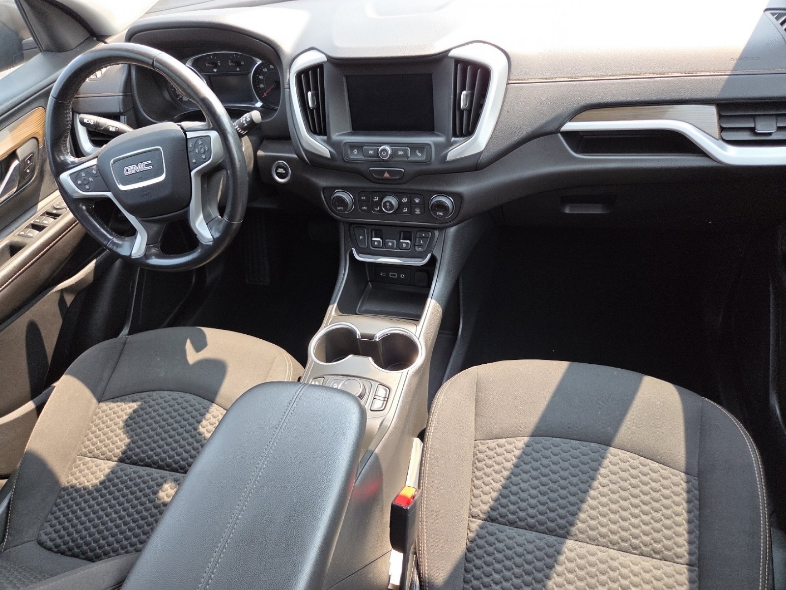 Used 2020 GMC Terrain SLE w/ Driver Convenience Package FWD image 23