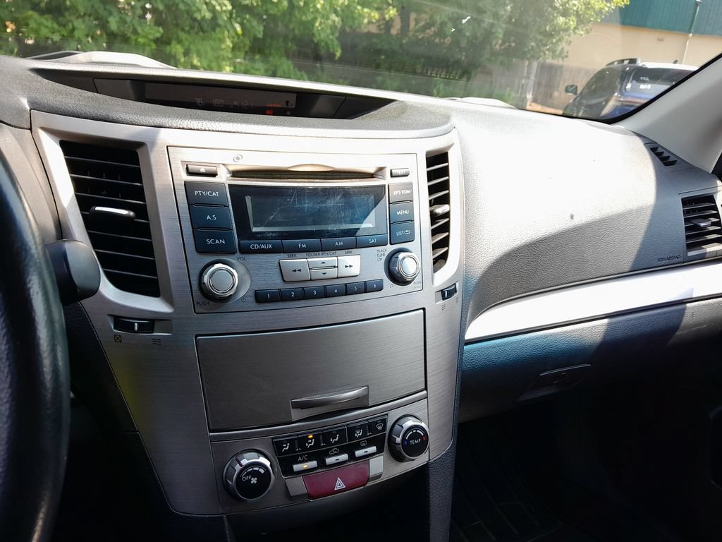 Used 2012 Subaru Outback 2.5i Premium AWD/4WD image 24
