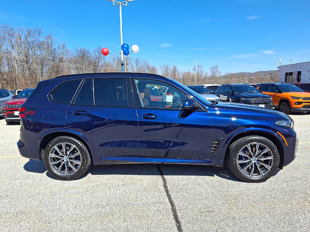 Used 2024 BMW X5 xDrive40i w/ M Sport Package image 55